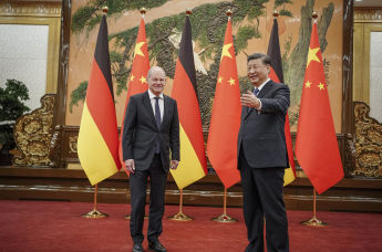 Канцлер ФРГ Олаф Шольц во время встречи с председателем КНР Си Цзиньпинем, 4 ноября 2022 год