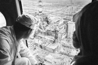 Ликвидация последствий аварии на Чернобыльской АЭС. Разлом стены четвертого энергоблока, 1986 год
