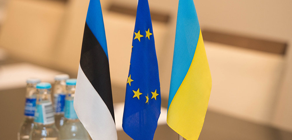 Флажки Эстонии, Украины и ЕС