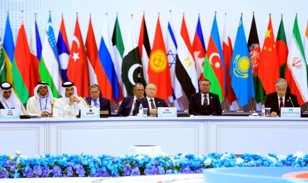 Президент РФ Владимир Путин принимает участие в пленарном заседании VI саммита Совещания по взаимодействию и мерам доверия в Азии (СВМДА), Астана, 13 октября 2022