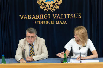 Министр иностранных дел Эстонии Урмас Рейнсалу и Премьер-министр Эстонии Кая Каллас