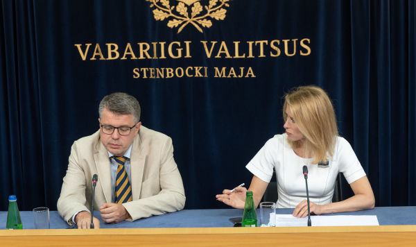 Министр иностранных дел Эстонии Урмас Рейнсалу и Премьер-министр Эстонии Кая Каллас