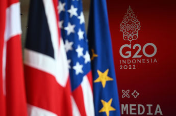 Флаги стран учасниц во время саммита G-20 на Бали, 14 ноября 2022