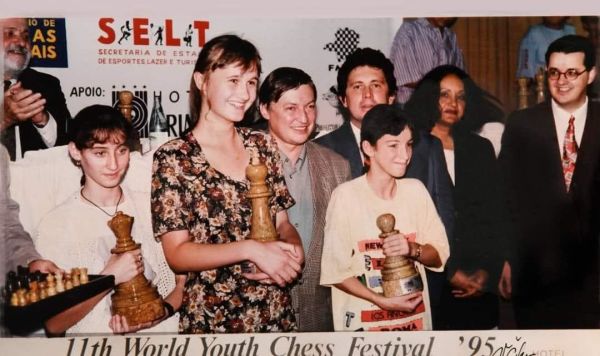 Виктория Чмилите во время Юношеского чемпионата мира по шахматам, 1995 года