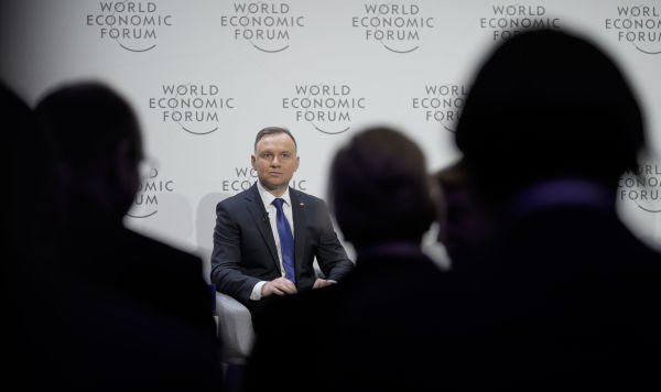Президент Польши Анджей Дуда принимает участие в заседании Всемирного экономического форума в Давосе, Швейцария, 17 января 2023
