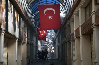 Последствия землетрясения в турецком городе Антакье.