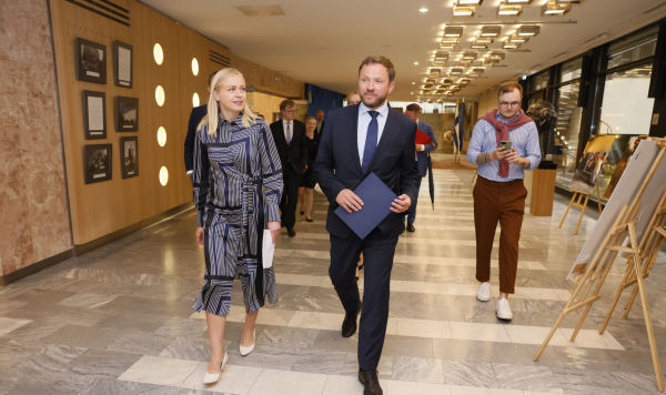 Министр иностранных дел Финляндии Элина Валтонен на встече с министром иностранных дел Эстонии Маргусом Цахкна, в Таллин, 23 июня 2023