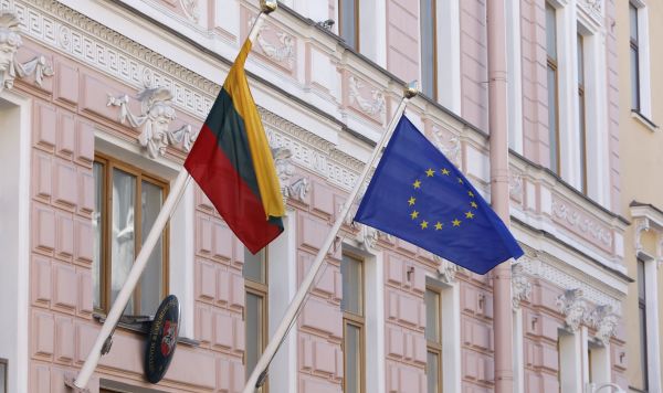 Флаг Литвы и ЕС