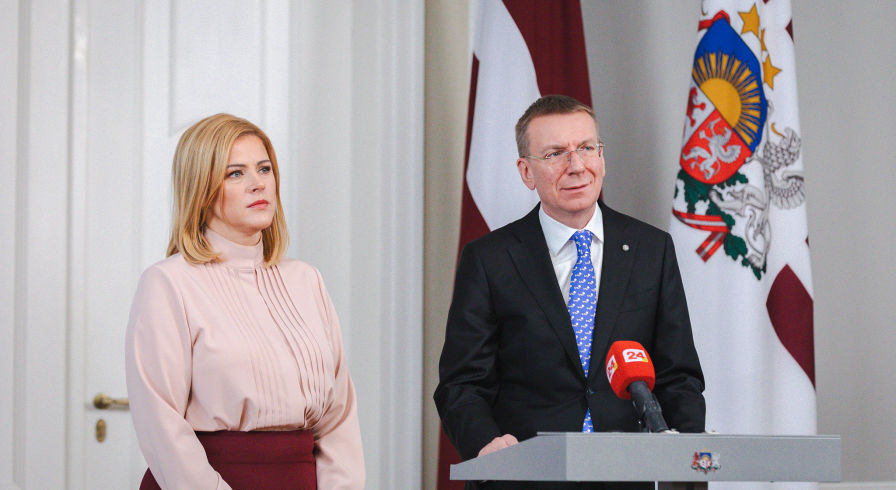 Президент Латвии Эдгар Ринкевич и премьер-министр Эвика Силиня