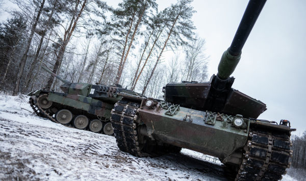 Танки Leopard 2 на полигоне в Литве. Архивное фото