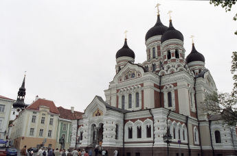 Кафедральный собор Святого князя Александра Невского, построенный в 1900 году в Таллине.
