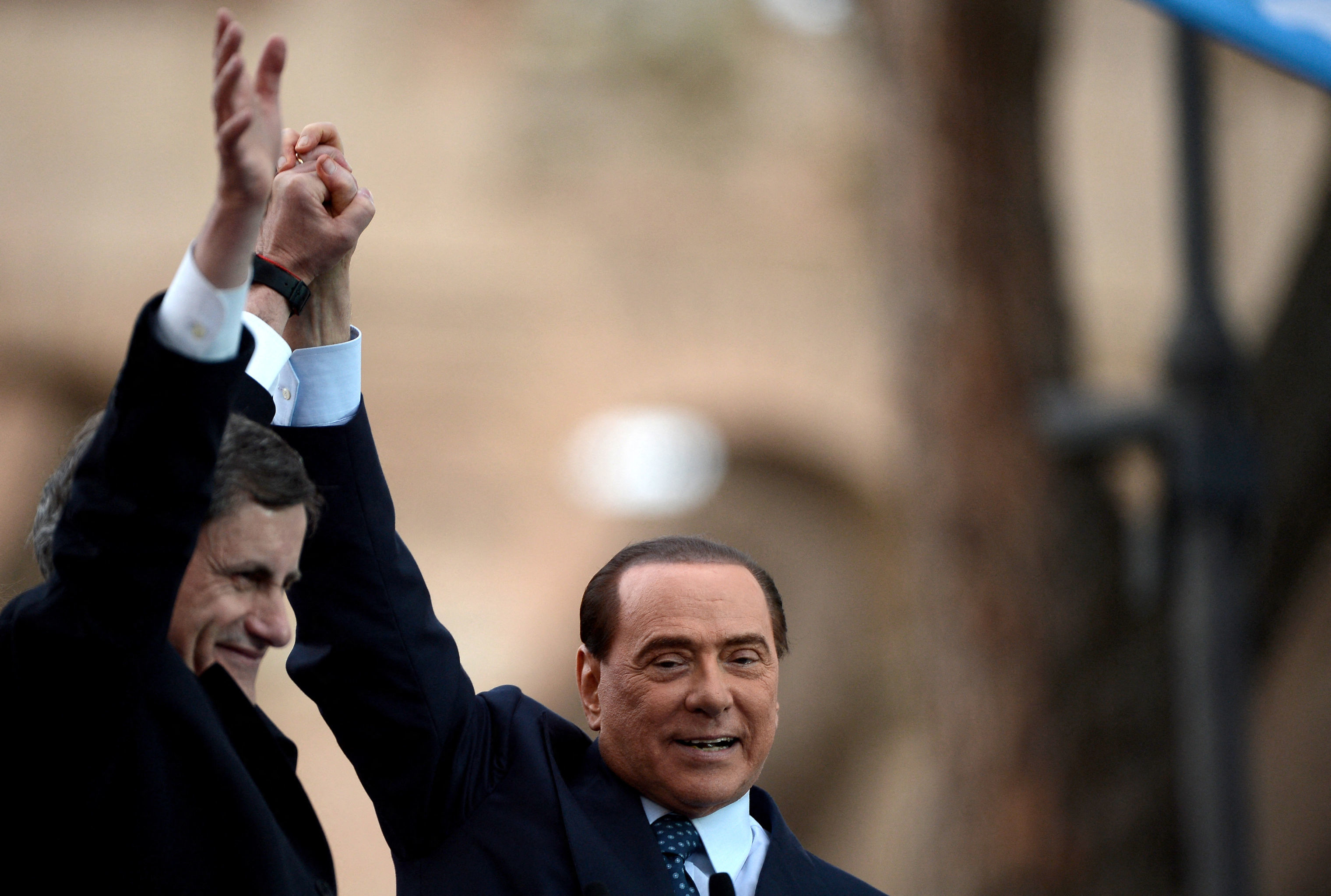 Итальянские политики Джованни Алеманно и Сильвио Берлускони, 24 мая 2013 год