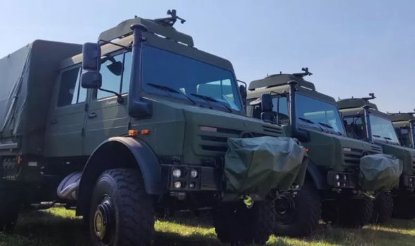 Грузовик Mercedes-Benz Unimog U5000