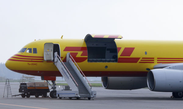 Грузовой почтовый самолет компании DHL