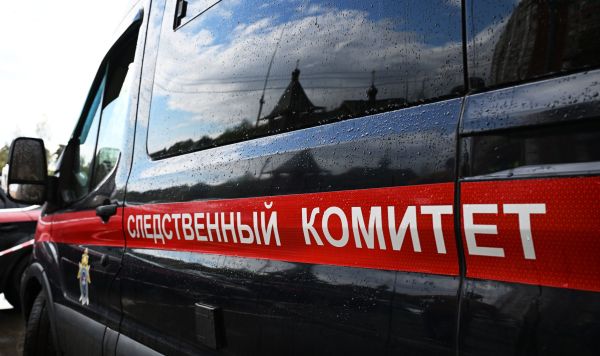 Автомобиль Следственного комитета РФ.