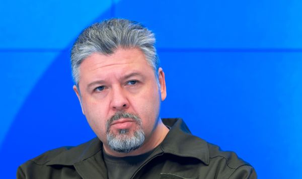 Автор доклада, участник СВО, председатель Международного общественного трибунала по преступлениям украинских неонацистов, член Общественной палаты РФ Максим Григорьев