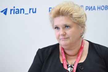 Руководитель Национального центра исторической памяти при президенте РФ, член Общественной палаты РФ и Совета Российского исторического общества Елена Малышева