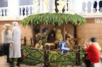 ждественский вертеп у Александро-Невского кафедрального собора в Симферополе