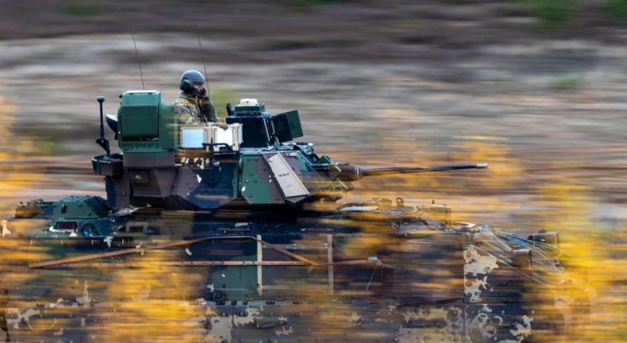 БМП "Брэдли" ВС США на учениях "Strong Griffon 2025" в Пабраде, Литва, 29 октября 2025 г.