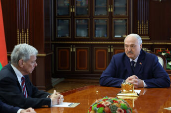 Переговоры с американской делегацией во главе со спецпосланником США Джоном Коулом