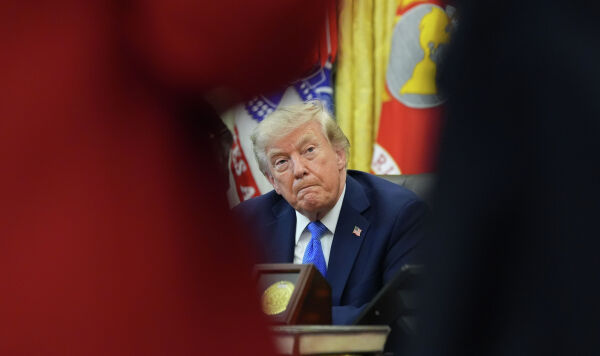 Президент США Дональд Трамп в Овальном кабинете, 6 августа 2026 г. Президент США Дональд Трамп в Овальном кабинете