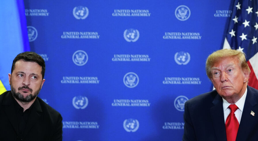 Владимир Зеленский и президент США Дональд Трамп во время встречи в Нью-Йорке. Архивное фото