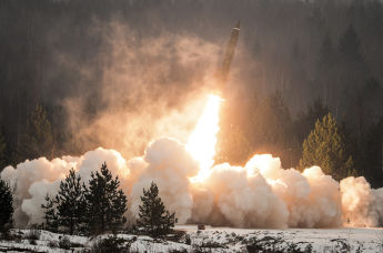 День ракетных войск и артиллерии на полигоне Луга в Ленинградской области