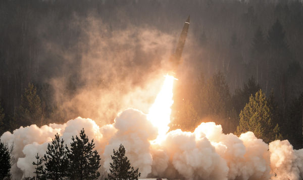 День ракетных войск и артиллерии на полигоне Луга в Ленинградской области