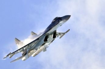 Российский многоцелевой истребитель Су-35