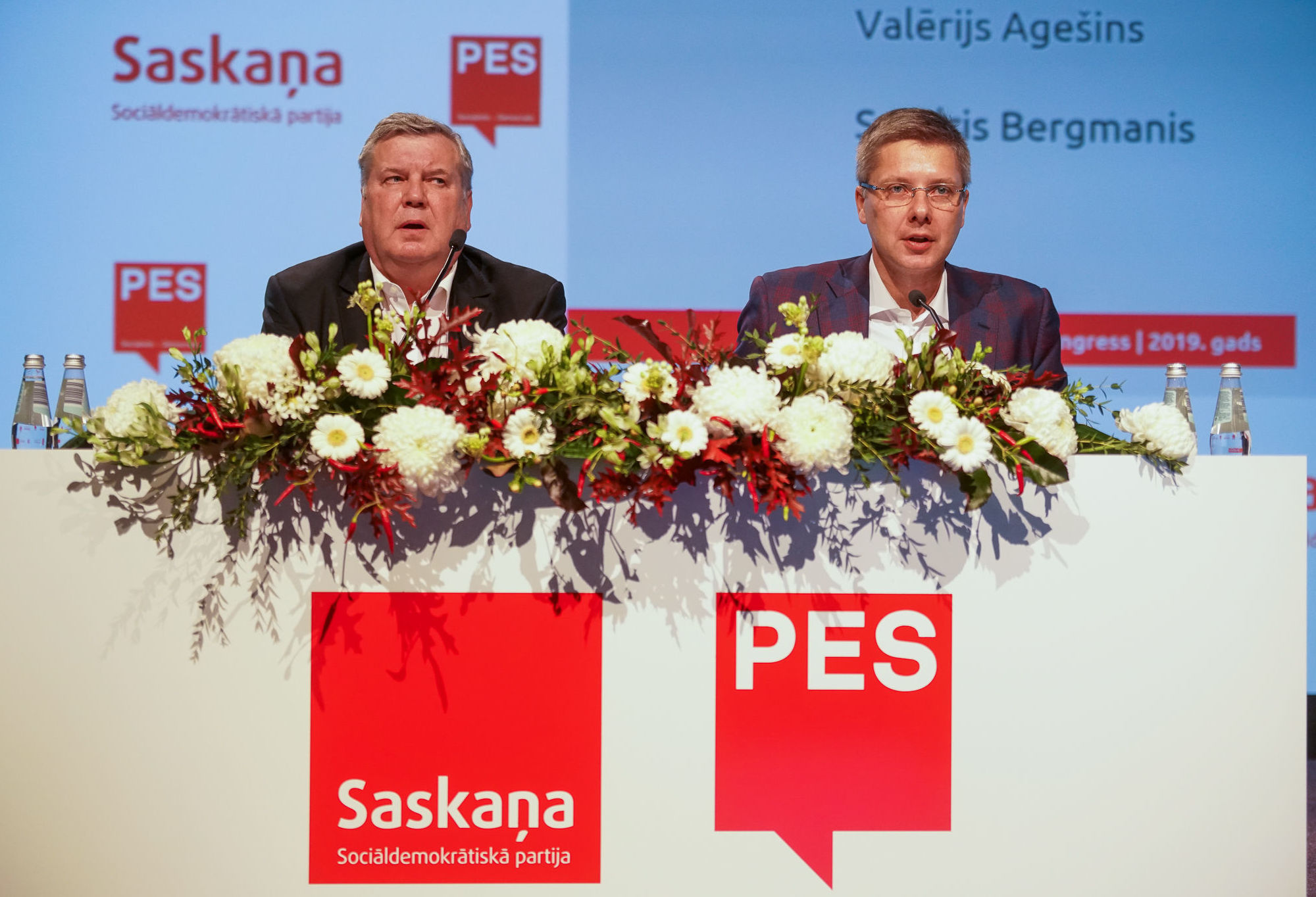 Янис Урбанович и Нил Ушаков на конгрессе партии "Согласие"