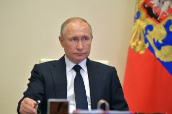 Президент РФ Владимир Путин провел совещание с членами правительства РФ