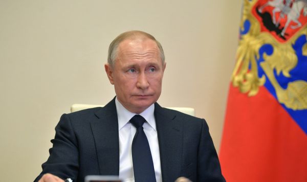 Президент РФ Владимир Путин провел совещание с членами правительства РФ