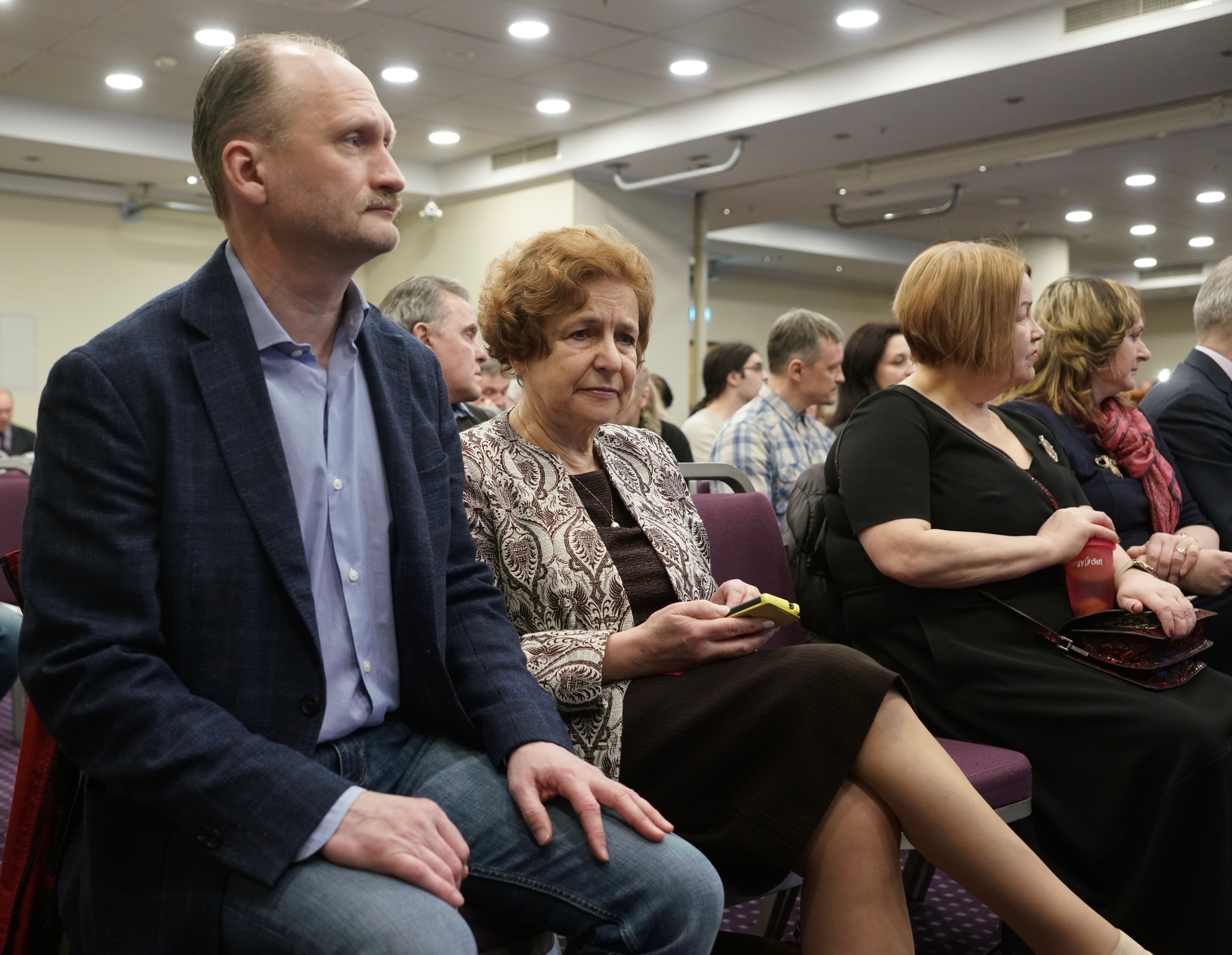 Мирослав Митрофанов и Татьяна Жданок на втором вселатвийском родительском собрании в Риге, 30 марта 2019