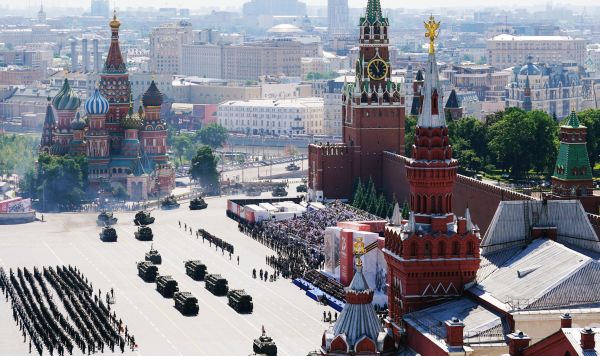 Военный парад в ознаменование 75-летия Победы в Великой Отечественной войне 1941-1945 годов на Красной площади в Москве, 24 июня 2020