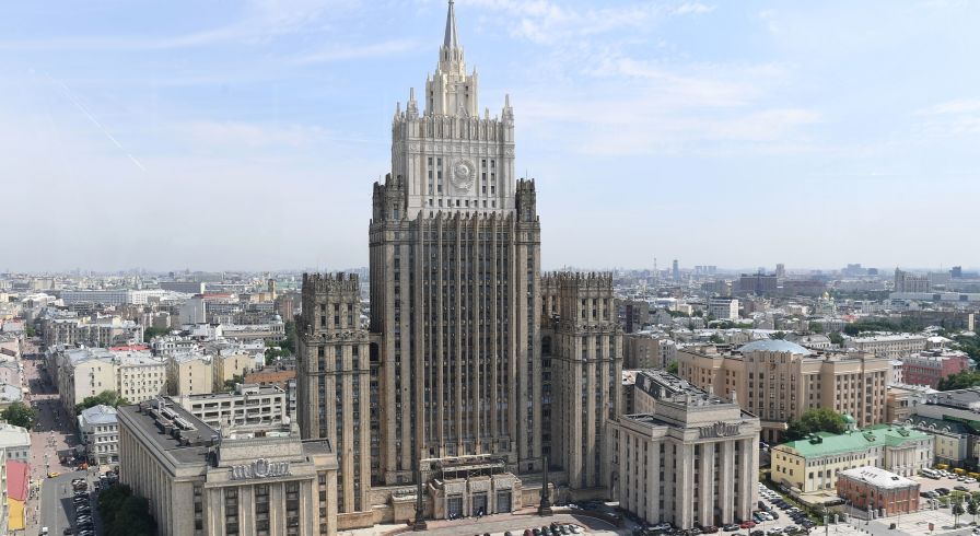 Здание Министерства иностранных дел России на Смоленской-Сенной площади в Москве
