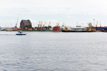 Порт Калининград - российский порт на юго-восточном побережье Балтийского моря