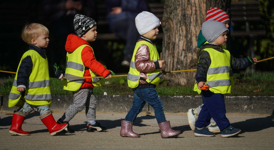 Дети в детском саду