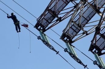Ремонт линий электропередач