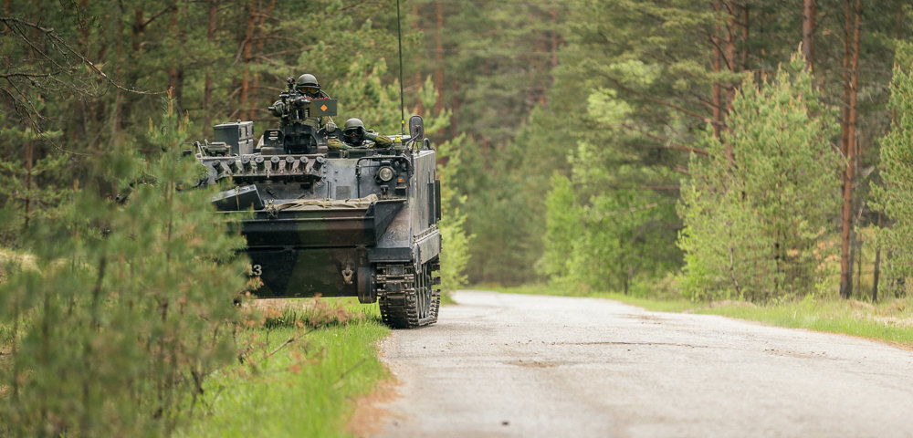 Литовские и норвежские военные принимают участие в учениях „Saber Strike 2017”.