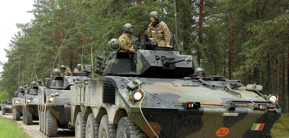 Литовские, итальянские и норвежские военные принимают участие в учениях „Saber Strike 2017”.