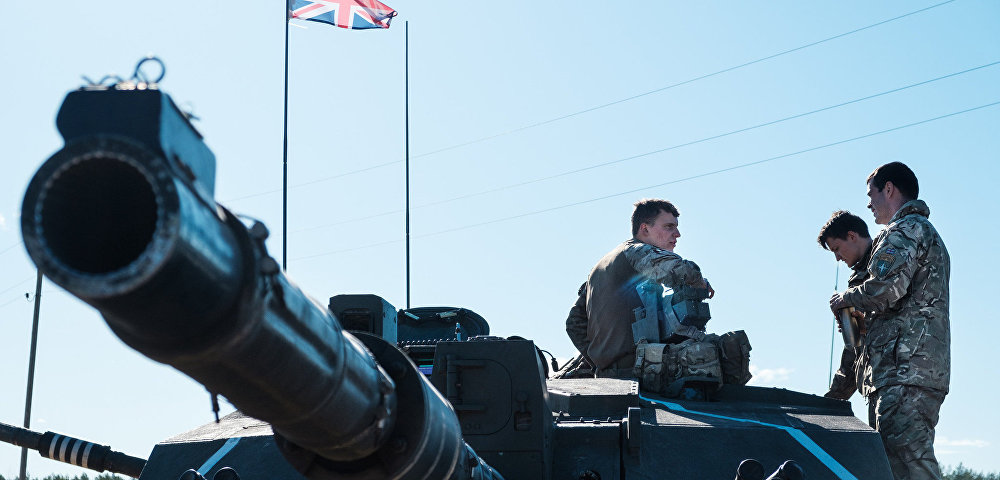 Солдаты британской армии во время учений НАТО