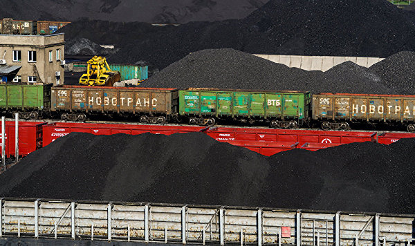 Перевалка угля в Рижском порту