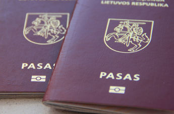 Литовские паспорта, архивное фото