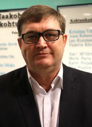 Правозащитник Сергей Середенко в здании Харьюмааского суда, 2017 год